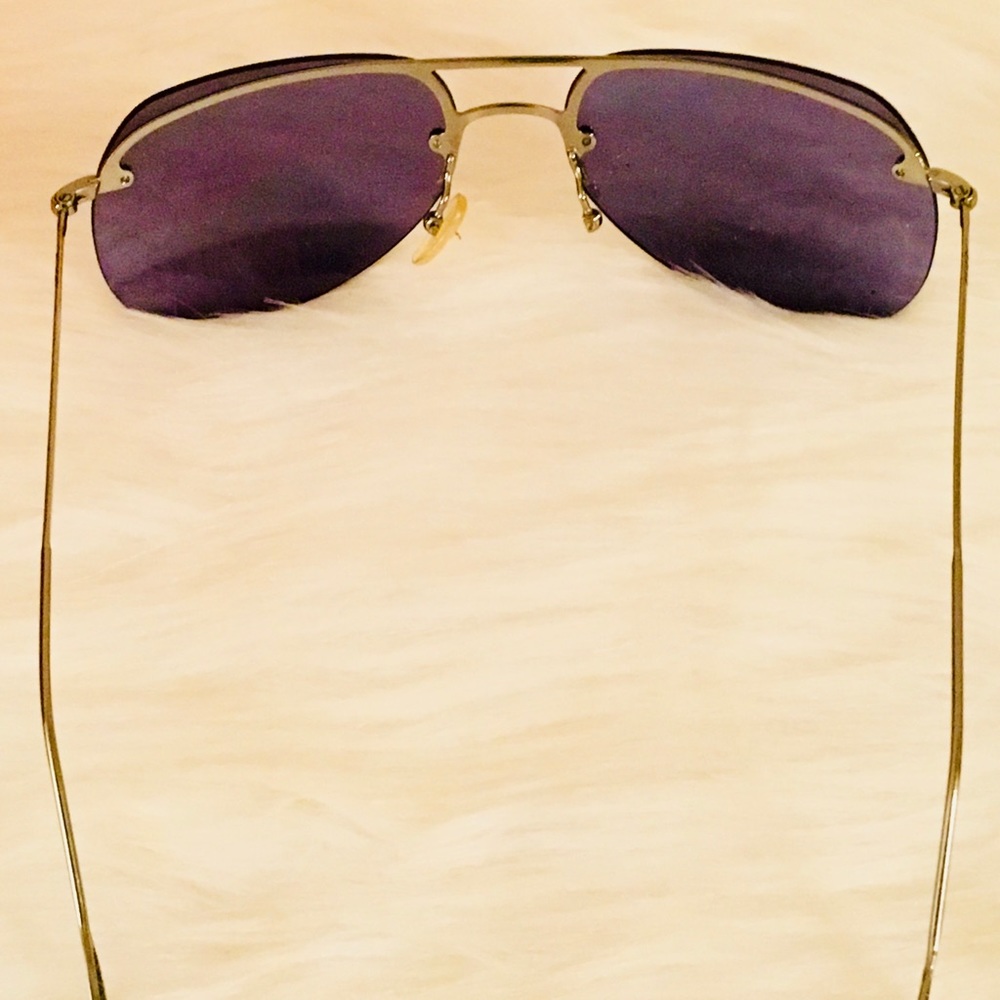 NWOT 💯% Authentic Vintage Gucci Logo Sunglasses - Picture 2 of 2